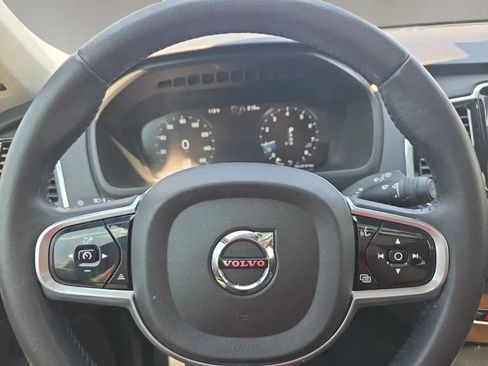 Used 2022 Volvo XC90 T6 Momentum w/ Advanced Package AWD/4WD image 18