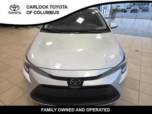 Used 2026 Toyota Corolla LE FWD image 4