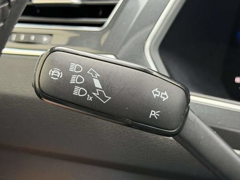 Certified 2022 Volkswagen Tiguan SE R-Line AWD/4WD image 25