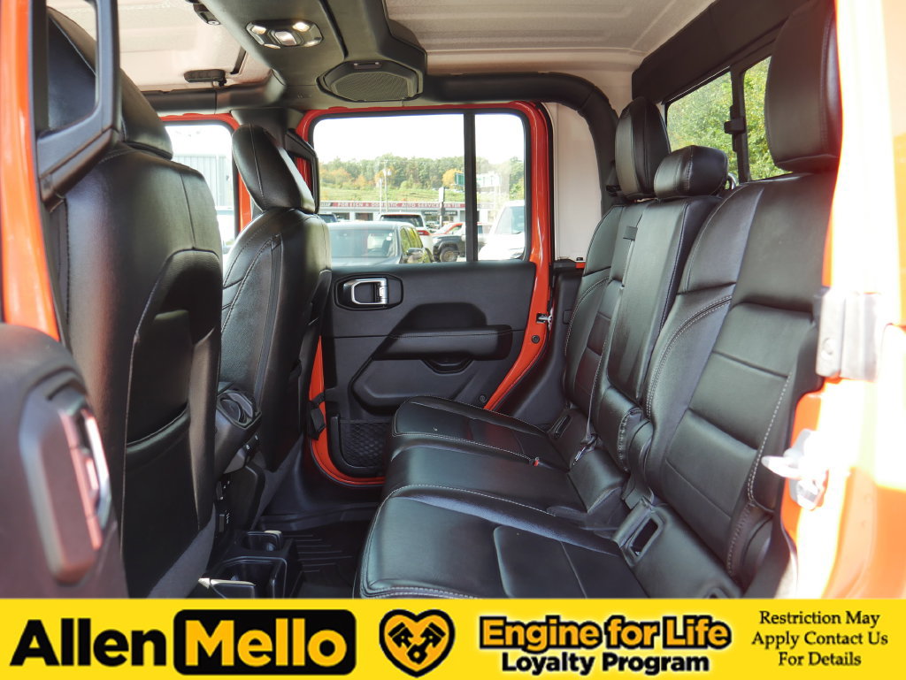 Used 2020 Jeep Gladiator Overland AWD/4WD image 15