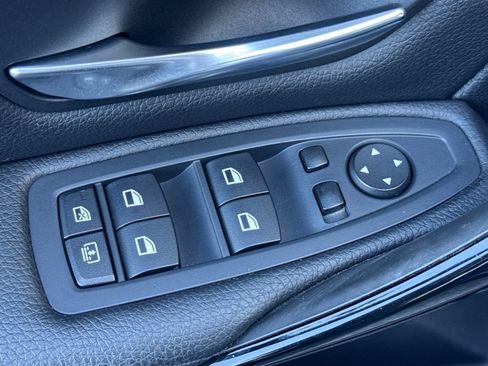 Used 2013 BMW 335i Sedan image 12