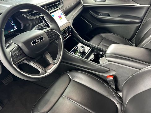 Used 2024 Jeep Grand Cherokee Limited 4xe AWD/4WD image 10