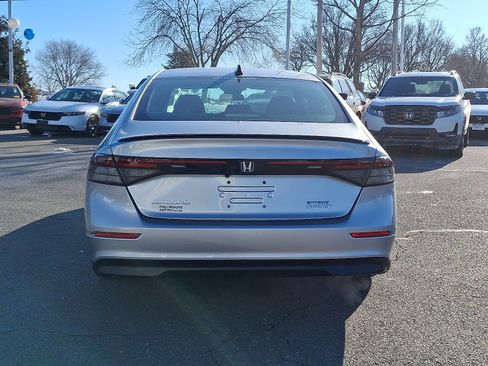 Used 2024 Honda Accord Sport image 5