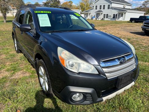 Used 2013 Subaru Outback 2.5i Limited image 3