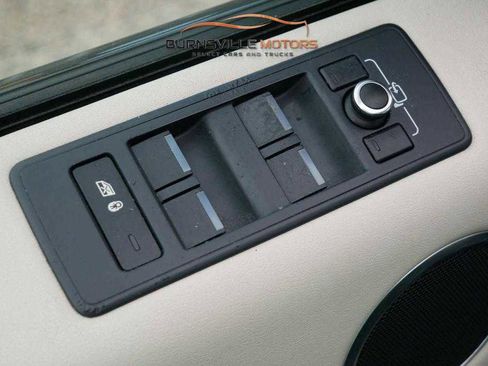 Used 2015 Land Rover Range Rover Sport HSE image 16