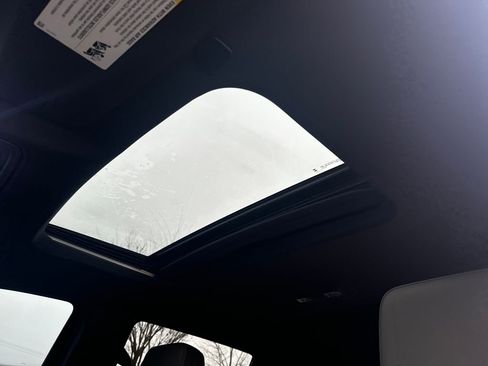 Used 2023 Chevrolet Silverado 1500 ZR2 w/ Technology Package image 23