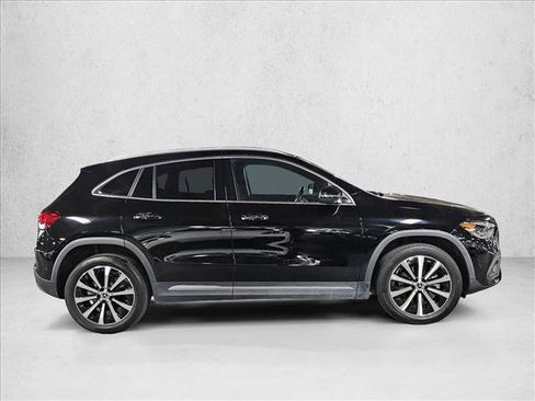 Used 2021 Mercedes-Benz GLA 250 w/ Premium Package image 4