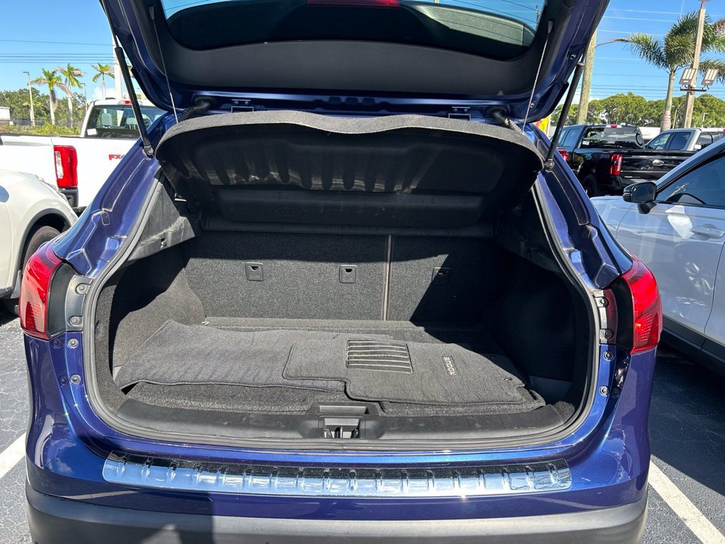 Used 2019 Nissan Rogue Sport SV FWD image 49