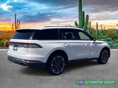 Used 2022 Lincoln Aviator Reserve w/ Equipment Group 201A AWD/4WD image 3
