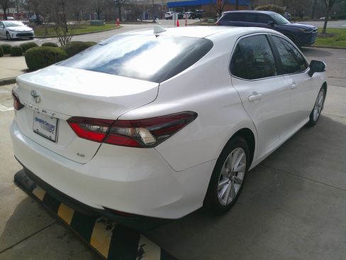Used 2023 Toyota Camry LE image 13