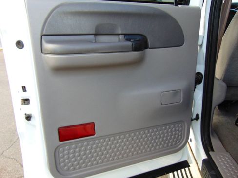 Used 2000 Ford F250 XLT image 46