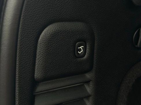 Used 2020 Jeep Grand Cherokee Altitude image 13