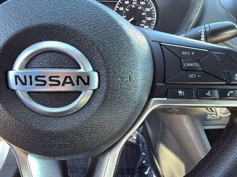 Certified 2023 Nissan Sentra SV FWD image 20