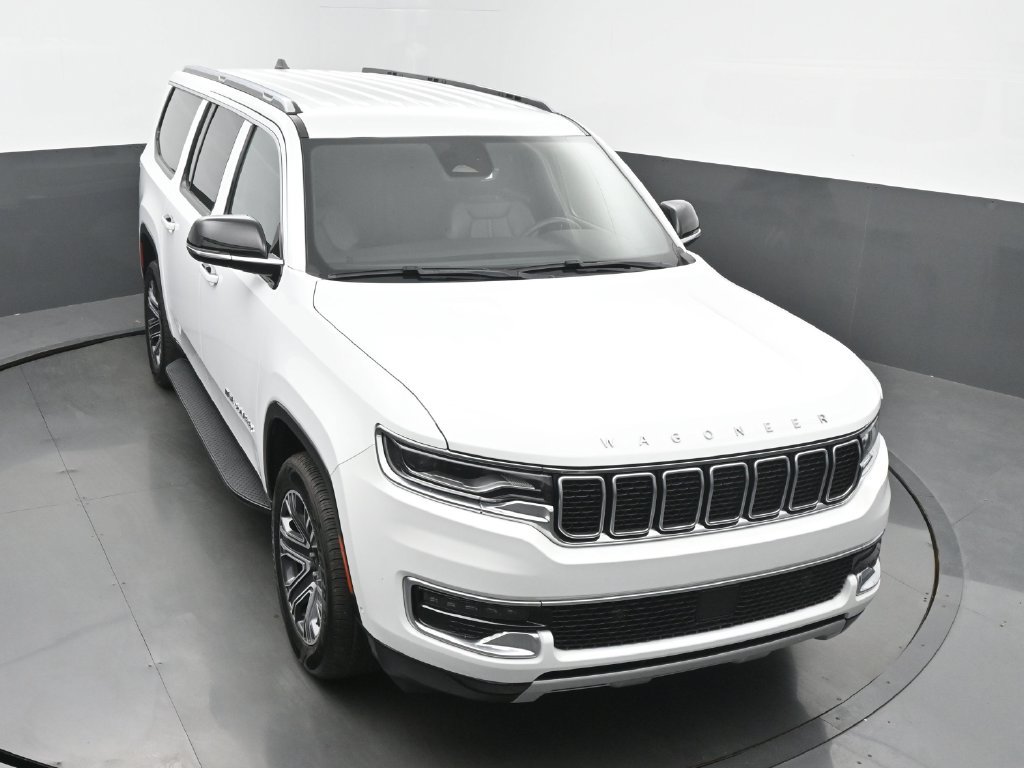 Used 2024 Jeep Wagoneer L Series II AWD/4WD image 50
