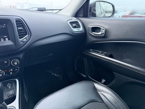 Used 2019 Jeep Compass Latitude w/ Cold Weather Group image 24