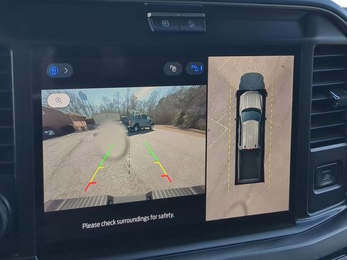 Certified 2025 Ford F450 Platinum w/ FX4 Off-Road Package image 19