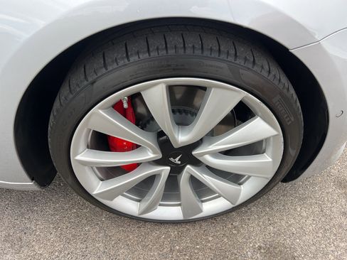 Used 2018 Tesla Model 3 Performance image 13