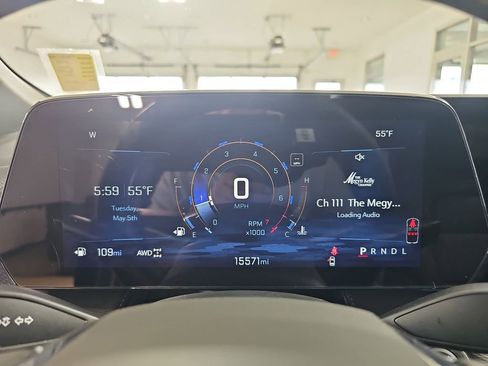 Used 2025 Chevrolet Equinox LT w/ Convenience Package II AWD/4WD image 25