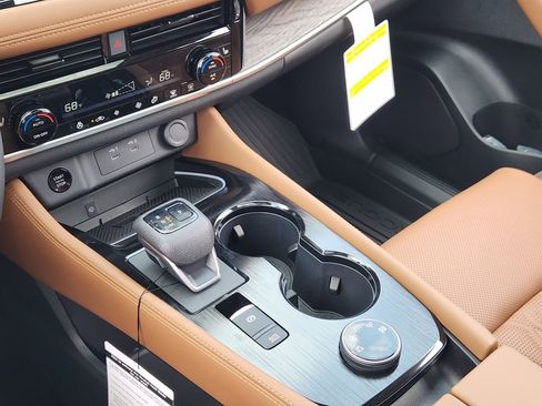 New 2026 Nissan Rogue Platinum AWD/4WD image 15