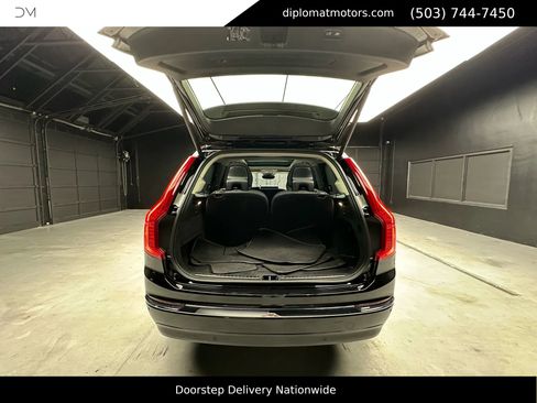 Used 2023 Volvo XC90 B6 Plus image 46