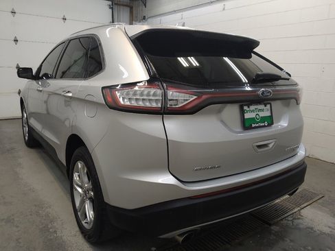 Used 2018 Ford Edge Titanium w/ Technology Package AWD/4WD image 5