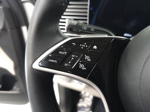 Certified 2026 Mercedes-Benz GLE 350 4MATIC image 11