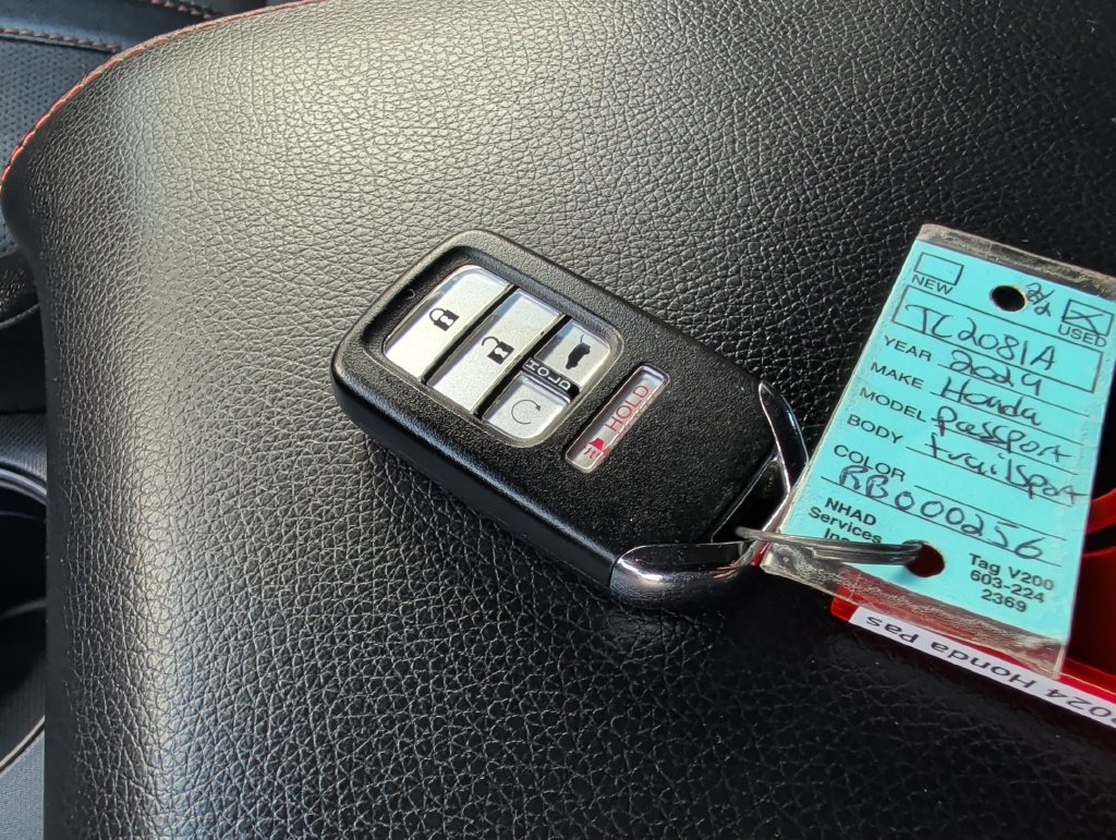 Used 2024 Honda Passport TrailSport image 35