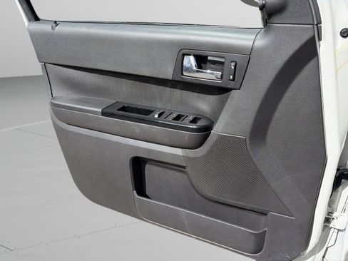 Used 2012 Ford Escape Limited image 17