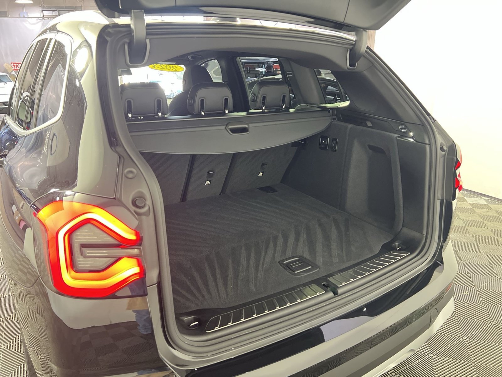 Used 2024 BMW X3 xDrive30i w/ Premium Package AWD/4WD image 27