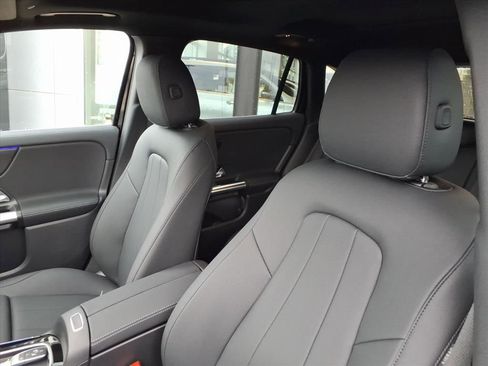 New 2026 Mercedes-Benz GLA 250 4MATIC image 13