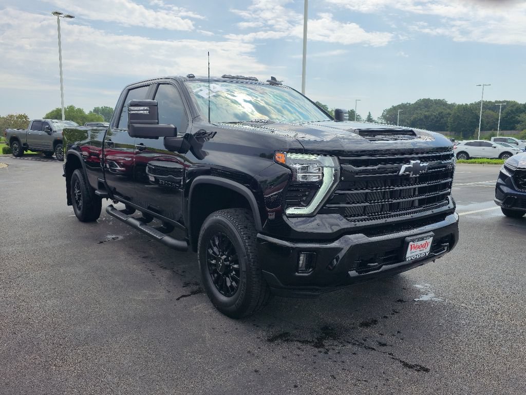 Certified 2024 Chevrolet Silverado 3500 LT w/ Midnight Edition AWD/4WD image 6