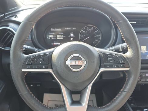 Used 2023 Nissan Kicks SR w/ SR Premium Package FWD image 25