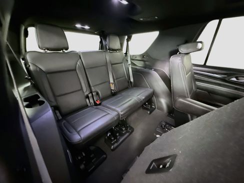 Used 2021 GMC Yukon Denali w/ Denali Premium Package AWD/4WD image 43