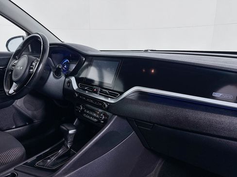 Used 2022 Kia Niro LXS image 29