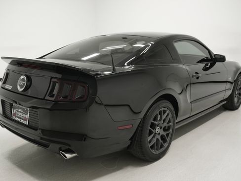 Used 2013 Ford Mustang GT image 4