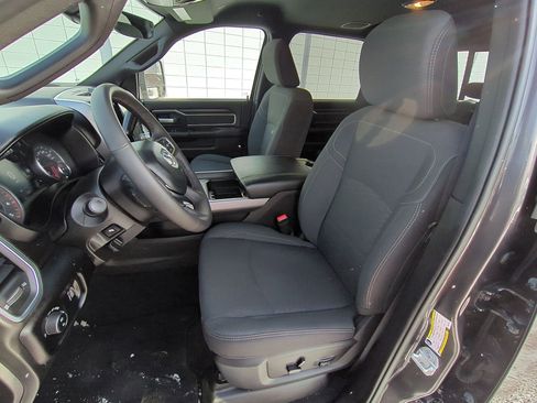 Used 2025 RAM 3500 Big Horn image 19