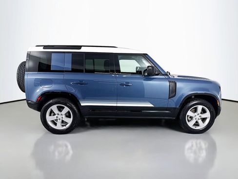 Used 2025 Land Rover Defender 110 S AWD/4WD image 8