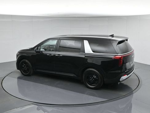 Used 2026 Kia Carnival FWD image 46