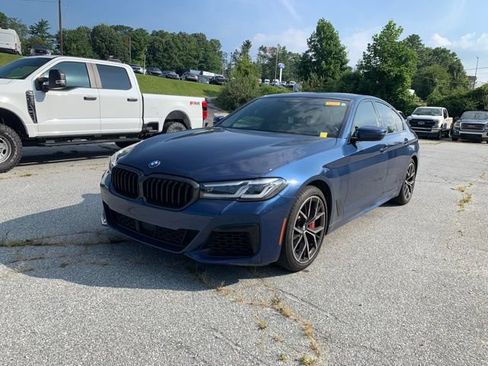 Used 2021 BMW 540i w/ M Sport Package RWD image 4
