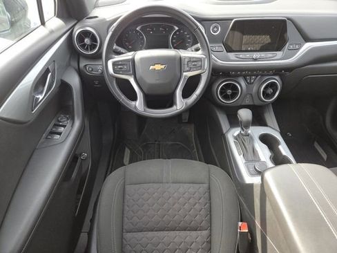 Used 2020 Chevrolet Blazer LT image 28