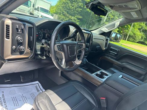 Used 2017 GMC Sierra 1500 Denali w/ Denali Ultimate Package AWD/4WD image 11