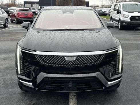 Certified 2025 Cadillac Optiq Luxury 1 image 8