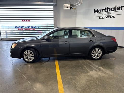 Used 2009 Toyota Avalon XLS FWD image 8