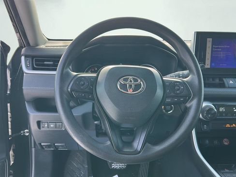 Used 2023 Toyota RAV4 XLE image 13