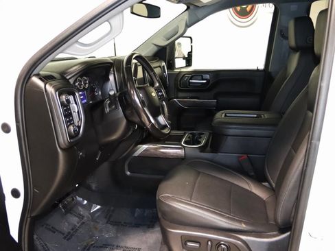 Used 2022 Chevrolet Silverado 3500 LTZ w/ LTZ Plus Package image 38