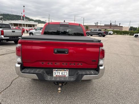 Used 2023 Toyota Tacoma TRD Off-Road AWD/4WD image 5