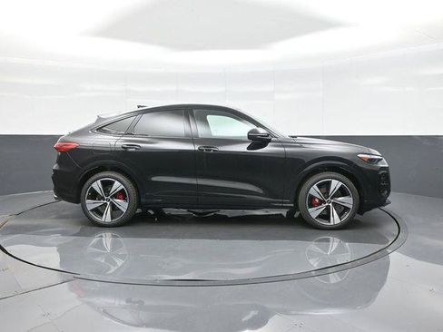 New 2026 Audi SQ5 Premium Plus AWD/4WD image 8