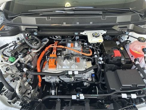 New 2026 Chevrolet Equinox EV LT image 18