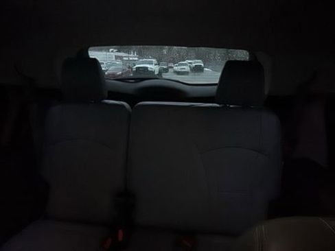 Used 2019 Buick Enclave Essence image 24