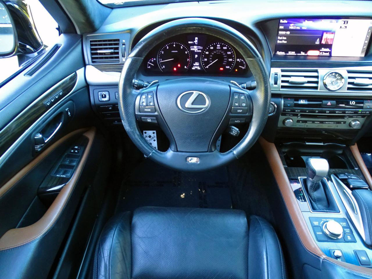 Used 2017 Lexus LS 460 w/ F Sport Midnight Edition RWD image 22